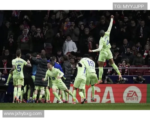 西甲激战：马竞逆转巴萨乌龙球成比赛转折点