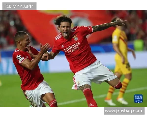 英超精彩对决本菲卡大胜巴萨点球大战引发全场狂欢与转会传闻